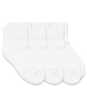 Jefferies Socks Girls Boys Seamless Smooth Toe Sport Quarter Non-Cushion White Socks 3 Pair Pack